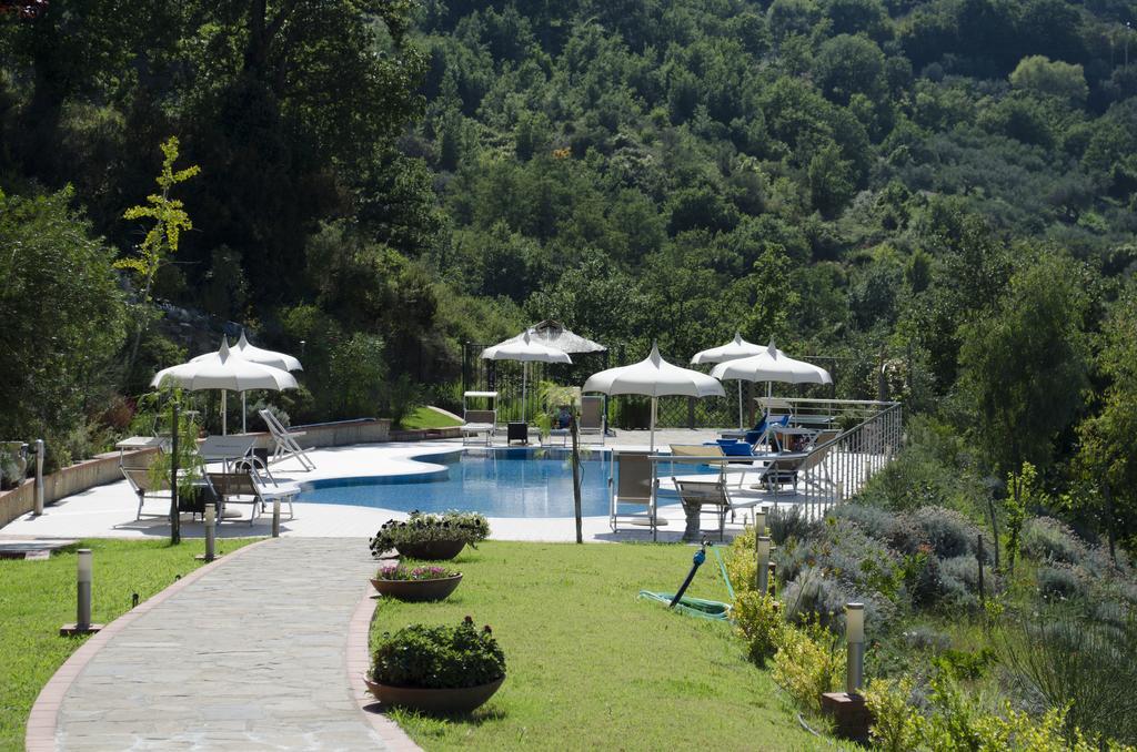 Casa Vacanza Villa Aurora Laureana Cilento Exterior photo