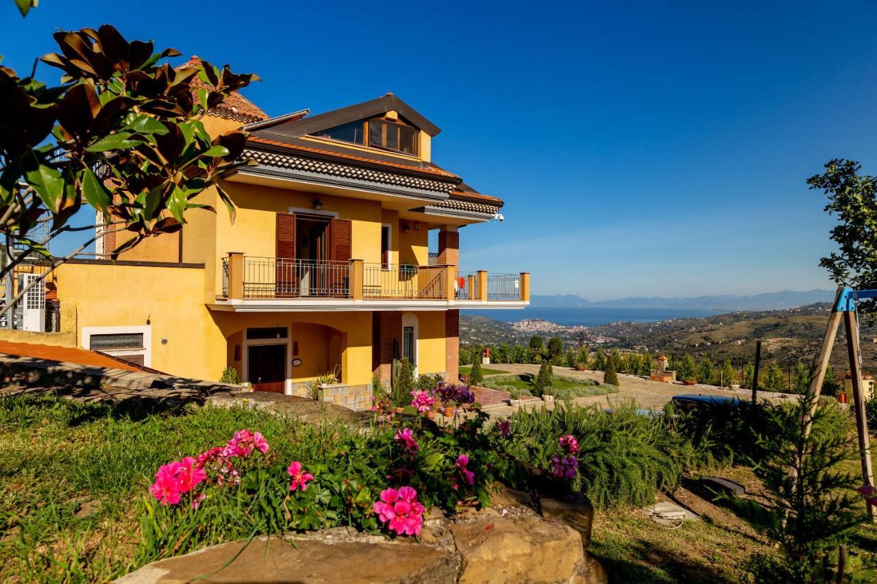 Casa Vacanza Villa Aurora Laureana Cilento Exterior photo